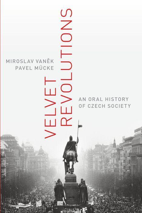 Książka Velvet Revolutions Pavel Mücke