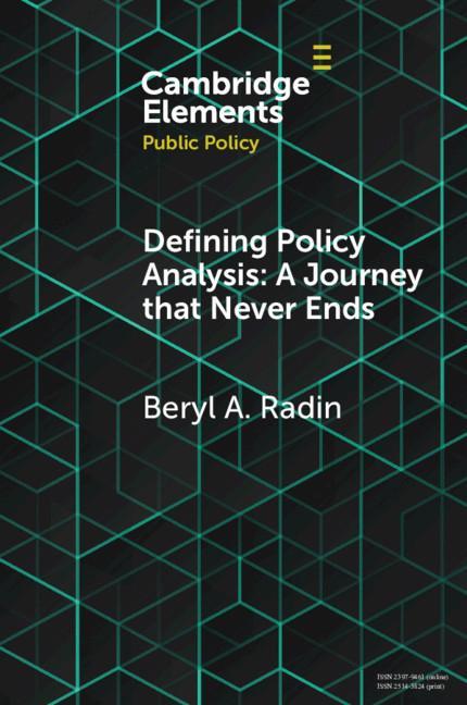 Knjiga Defining Policy Analysis: A Journey that Never Ends Beryl A. Radin