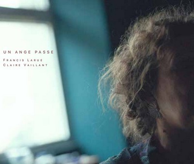 Audio UN ANGE PASSE ANGE PASSE