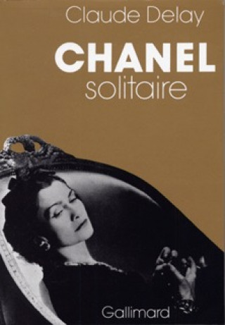 Книга Chanel solitaire Delay