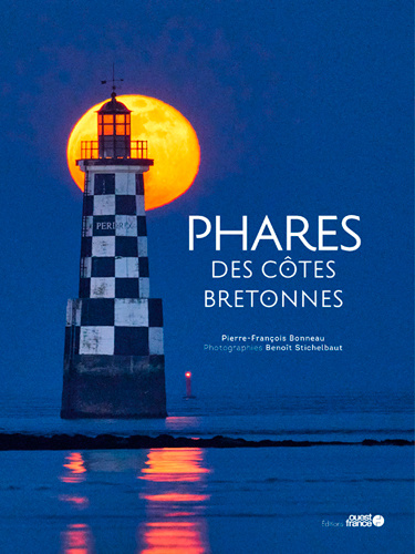 Kniha Phares des côtes bretonnes STICHELBAUT Benoit