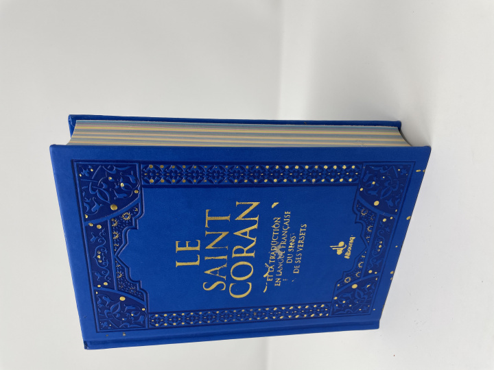 Kniha Saint Coran (14 x 19 cm) avec pages Arc-en-ciel (Rainbow) - Bilingue (fr/ar) - Couverture Daim bleu REVELATION