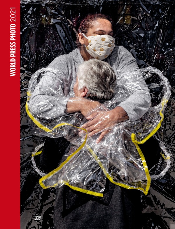 Libro world press photo 2021 collegium