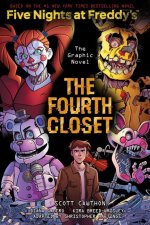 Könyv Fourth Closet (Five Nights at Freddy's Graphic     Novel 3) Scott Cawthon