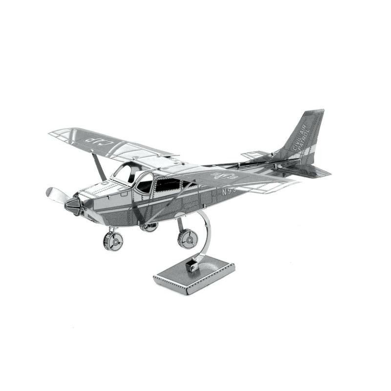 Joc / Jucărie Metal Earth 3D kovový model Cessna Skyhawk 192 