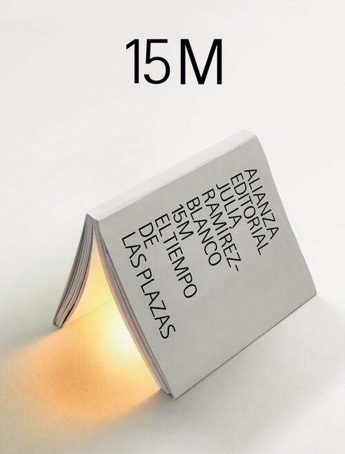 Buch 15 M JULIA RAMIREZ-BLANCO