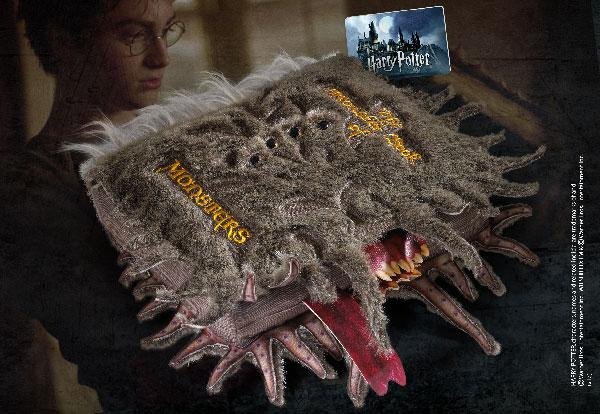 Книга Harry Potter: Obludné Obludárium - plyšák 36x30 cm (The Monster Book of Monsters) 