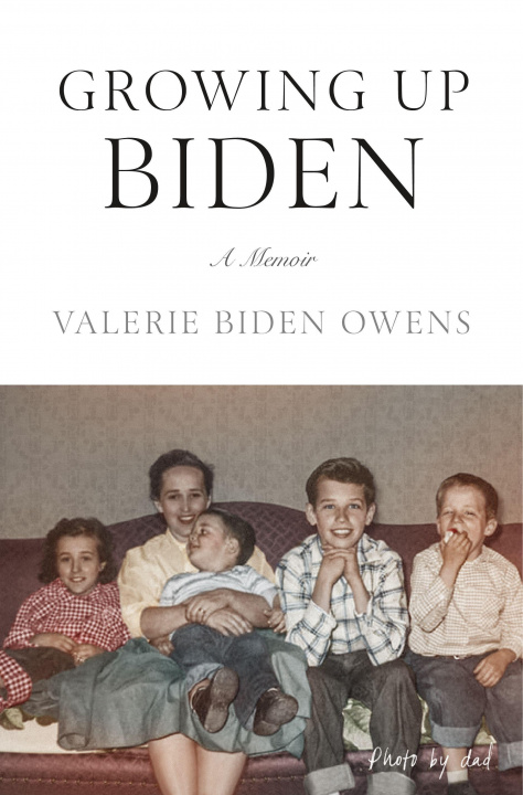 Knjiga Growing Up Biden Owens