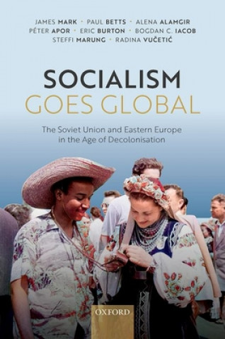 Knjiga Socialism Goes Global 