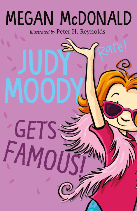 Könyv Judy Moody Gets Famous! Megan McDonald