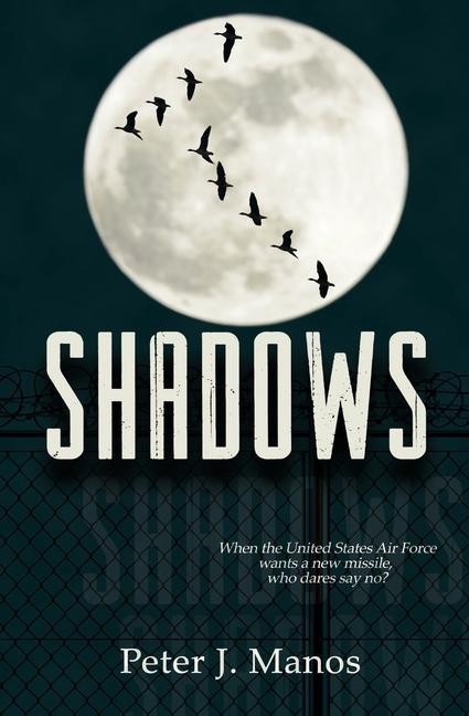 Knjiga Shadows PETER J. MANOS