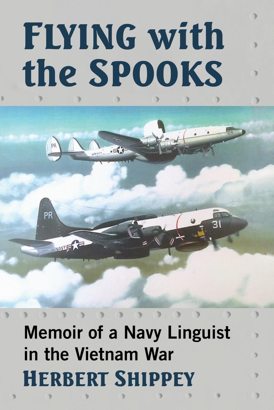 Knjiga Flying with the Spooks Herbert Shippey