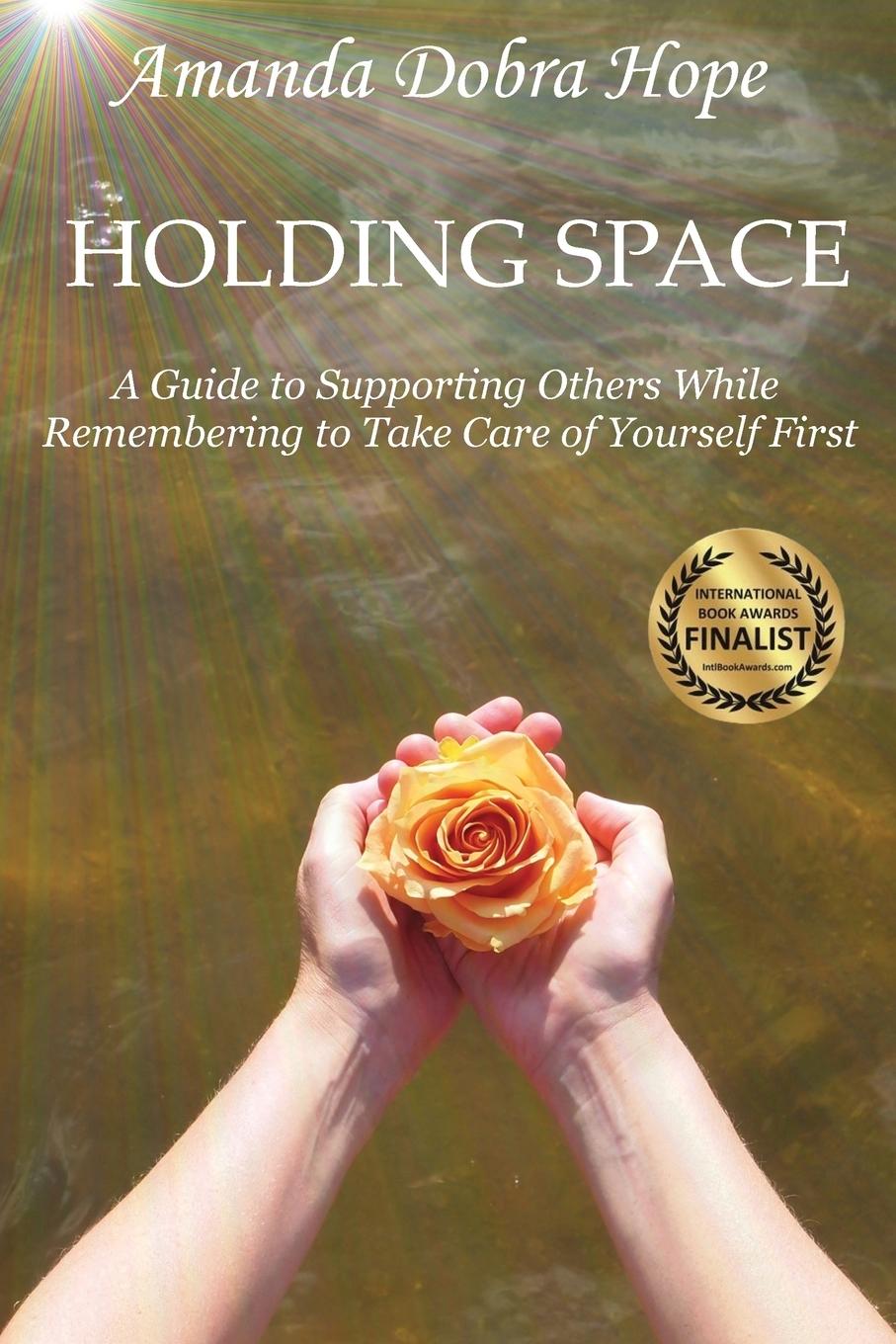 Libro Holding Space Amanda Dobra Hope