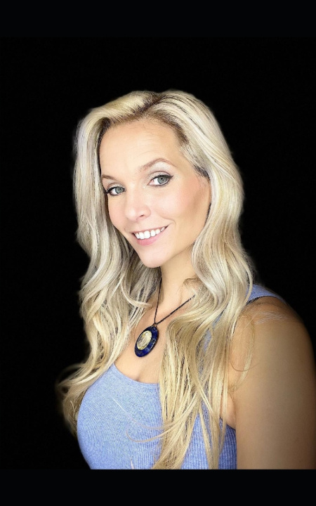 Knjiga Radiant Self Bakx-Friesen Candice Bakx-Friesen