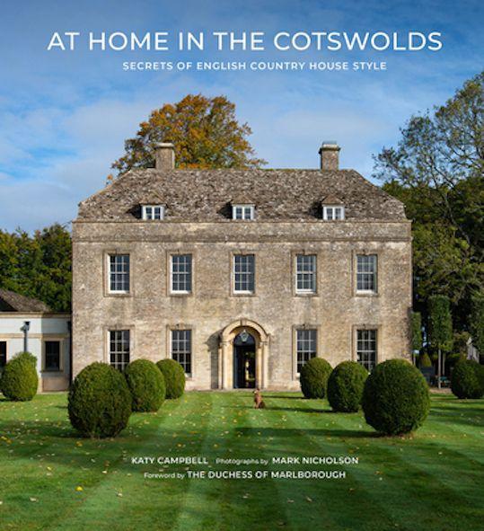 Книга At Home in the Cotswolds 