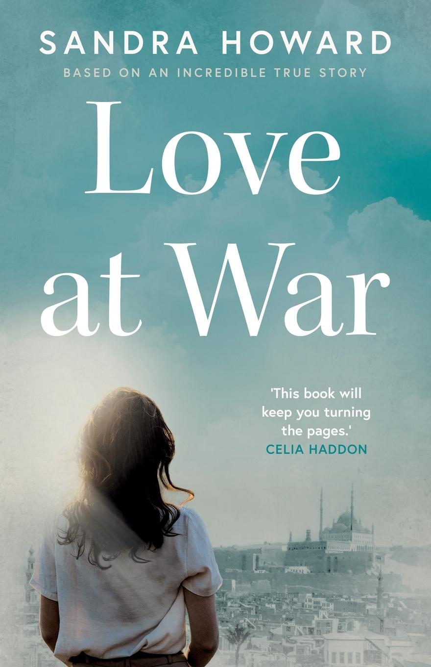 Boek Love at War Sandra Howard