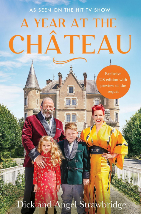Könyv Year at the Chateau Angel Strawbridge