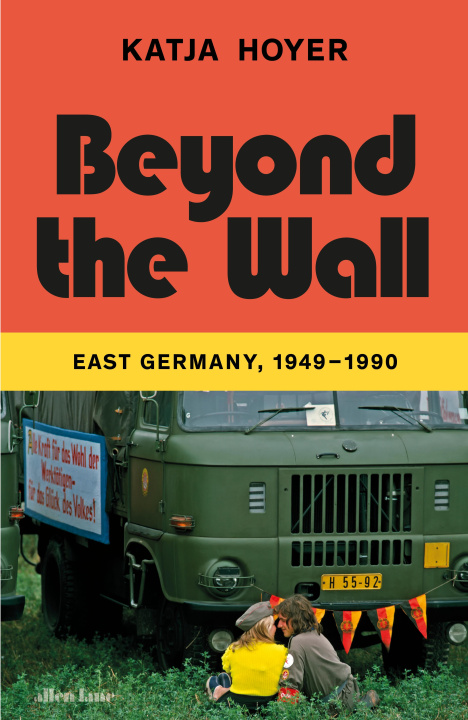 Kniha Beyond the Wall 