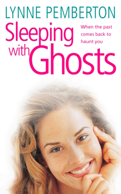 E-knjiga Sleeping With Ghosts Lynne Pemberton