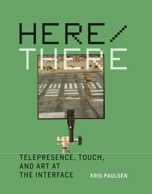 E-knjiga Here/There Kris Paulsen