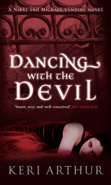 E-knjiga Dancing With The Devil Keri Arthur