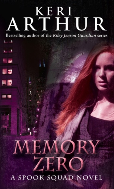 E-knjiga Memory Zero Keri Arthur