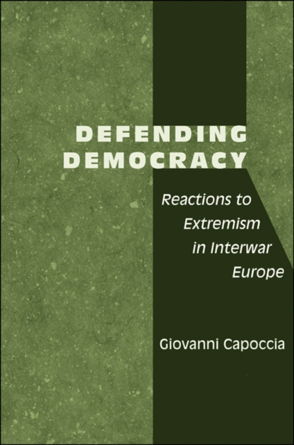 E-knjiga Defending Democracy Giovanni Capoccia