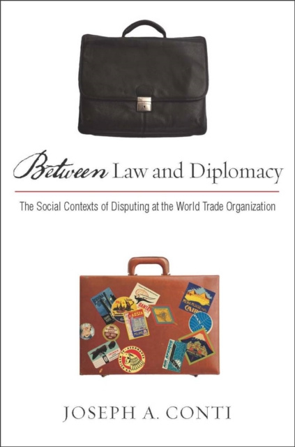 E-kniha Between Law and Diplomacy Joseph Conti
