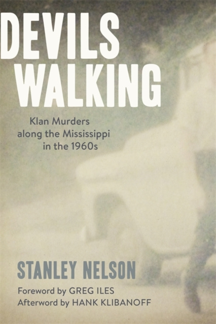 E-knjiga Devils Walking Stanley Nelson