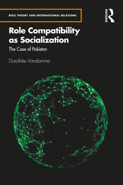E-knjiga Role Compatibility as Socialization Dorothee Vandamme