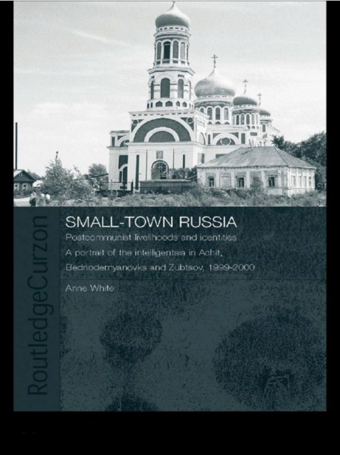 E-knjiga Small-Town Russia Anne White