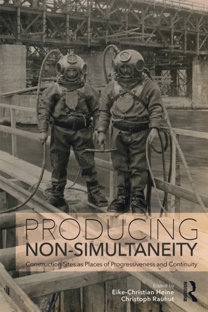 E-knjiga Producing Non-Simultaneity Eike-Christian Heine