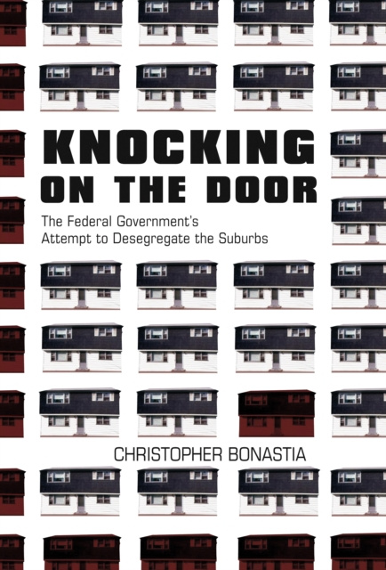 E-knjiga Knocking on the Door Christopher Bonastia