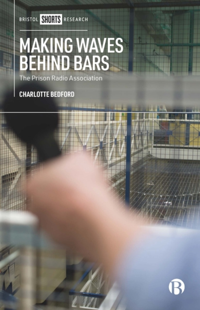 E-knjiga Making Waves behind Bars Charlotte Bedford