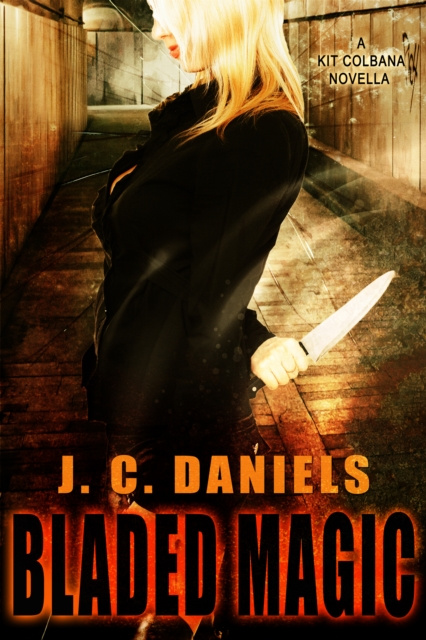 E-knjiga Bladed Magic J.C. Daniels