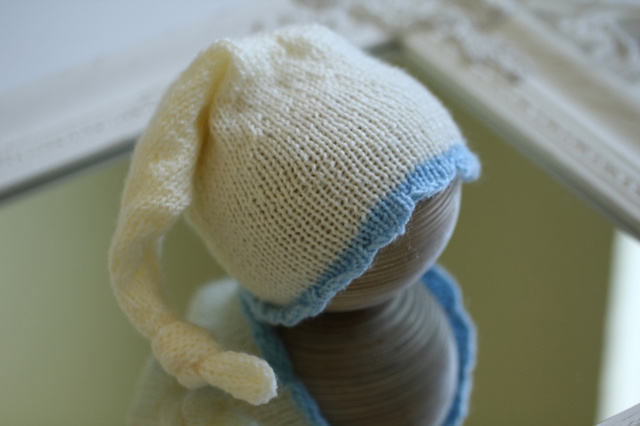 E-knjiga Rolled Edge Hat Knitting Pattern Iskrova Agnese Iskrova