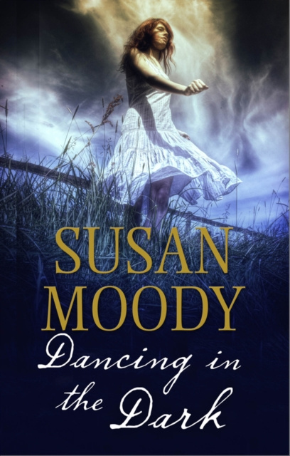 E-knjiga Dancing in the Dark Susan Moody