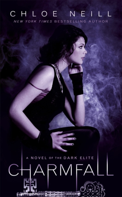 E-knjiga Charmfall Chloe Neill