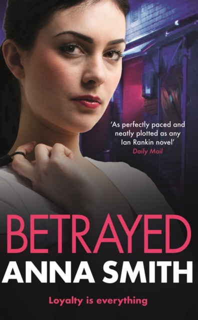 E-knjiga Betrayed Anna Smith