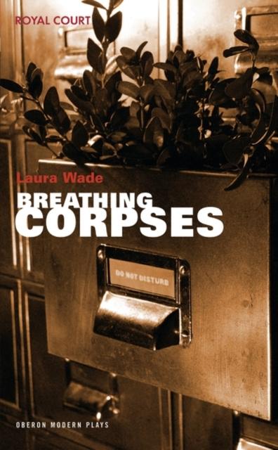 E-knjiga Breathing Corpses Wade Laura Wade