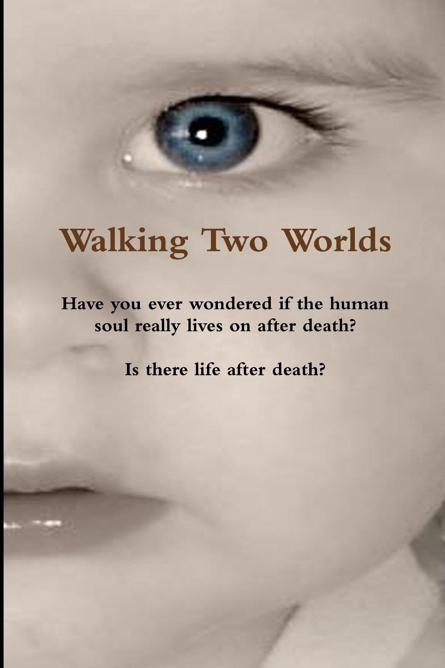Knjiga Walking Two Worlds Warren Caylor