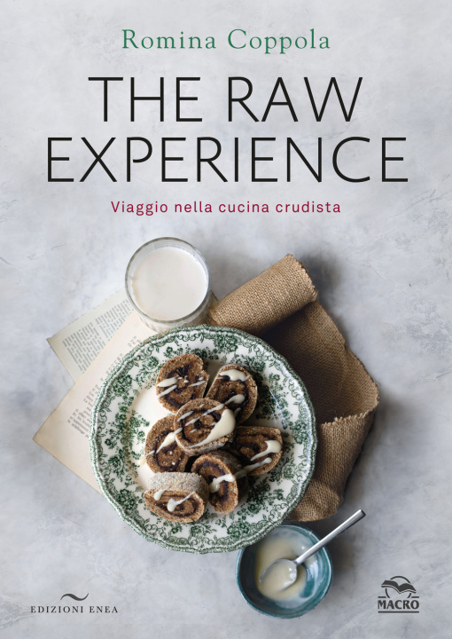 Kniha raw experience. Viaggio nella cucina crudista Romina Coppola