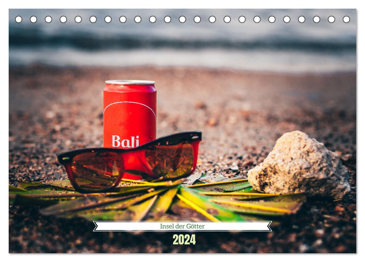 Naptár/Határidőnapló Bali Insel der Götter (Tischkalender 2024 DIN A5 quer), CALVENDO Monatskalender 