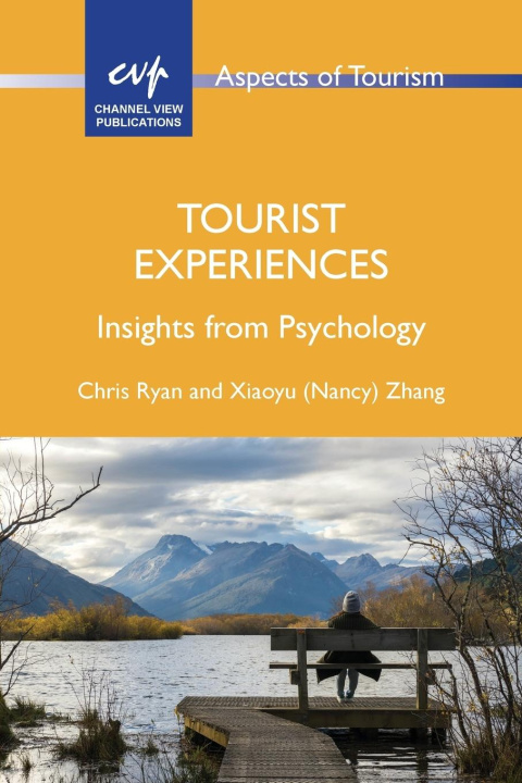 Könyv Tourist Experiences Chris Ryan