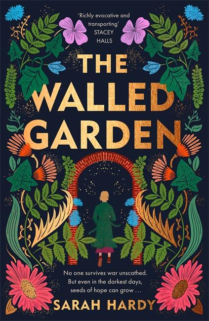 Könyv The Walled Garden: Unearth the Most Captivating Historical Fiction Debut of 2023 