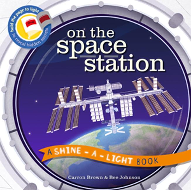 Kniha On the Space Station Bee Johnson