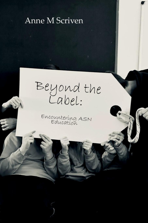Knjiga Beyond the Label Anne M. Scriven