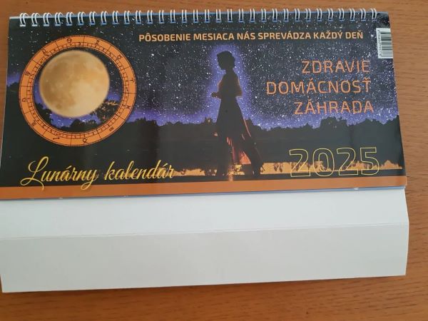 Kalender/Terminbuch Lunárny kalendár 2025 