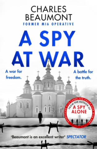 Boek A Spy at War Charles Beaumont