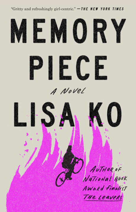 Book MEMORY PIECE KO LISA